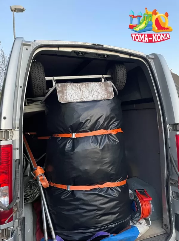 Aprīļa otrā puse. Pirmajās nomas sezonas nedēļās gāja karsti, pārpidīti auto ir ikdiena!